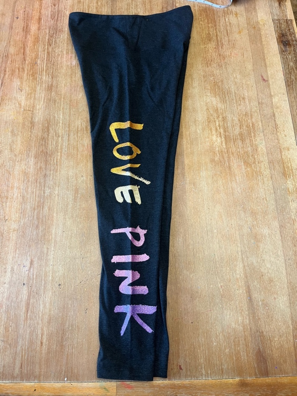 PINK Victoria's Secret Black Leggings with Multicolor "LOVE PINK" Script